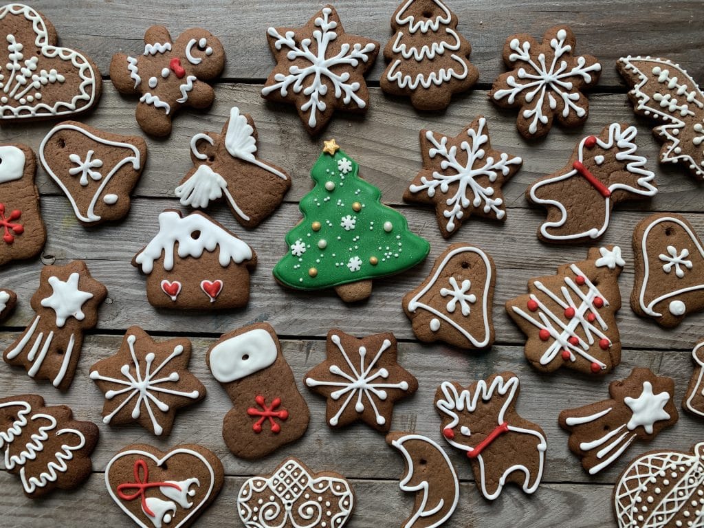 Comment décorer les biscuits de Noël en pain d'épices ?