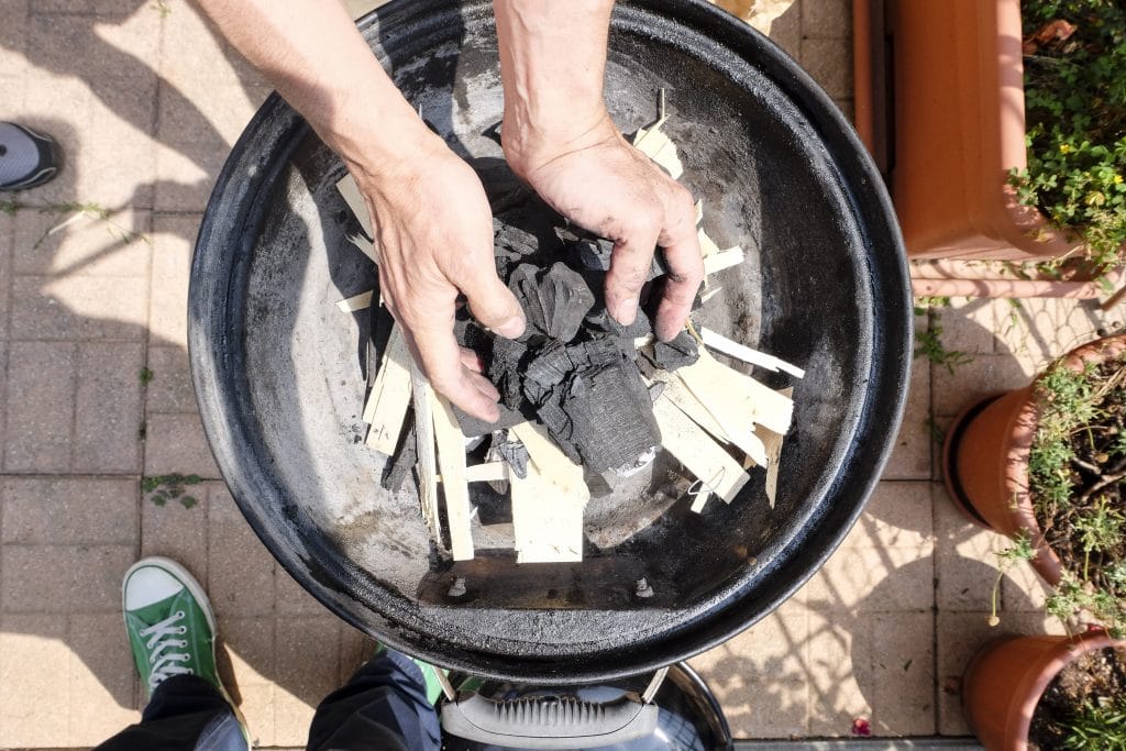 Comment allumer un barbecue au charbon ?